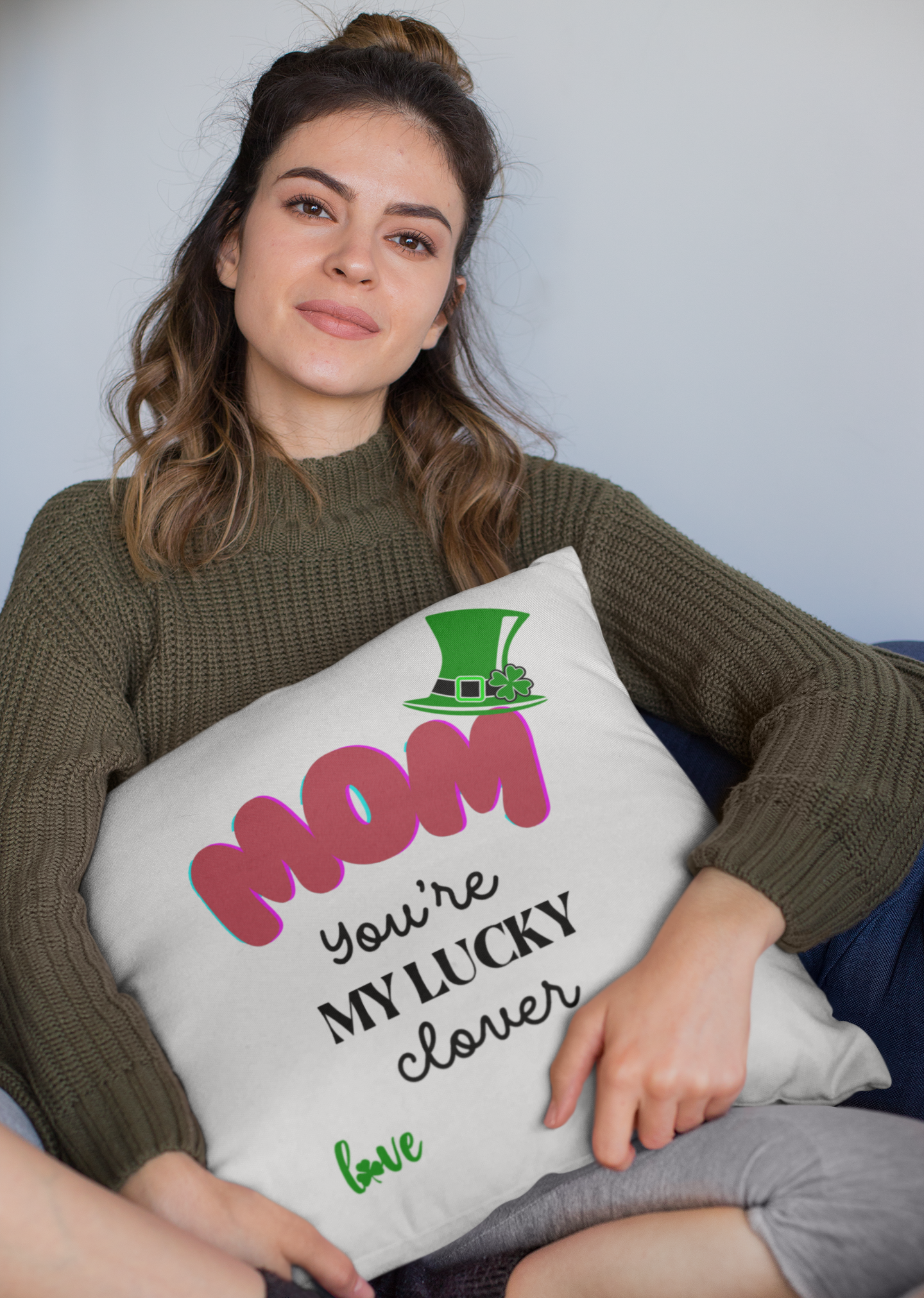 Personalized Mom's Day Pillow - Everybody love our mommy